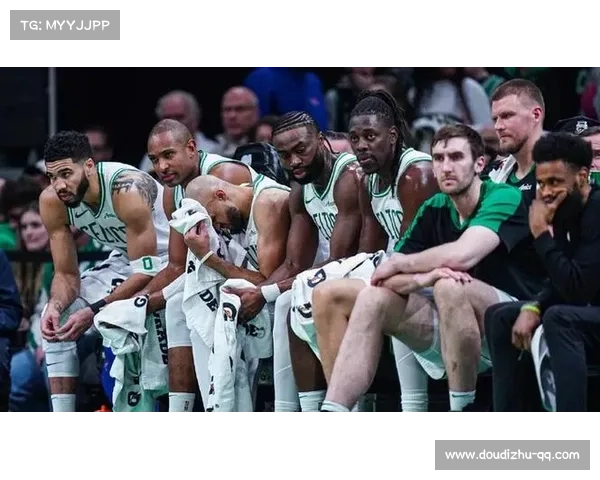 篮网缺乏赛场经验，客场不敌绿军