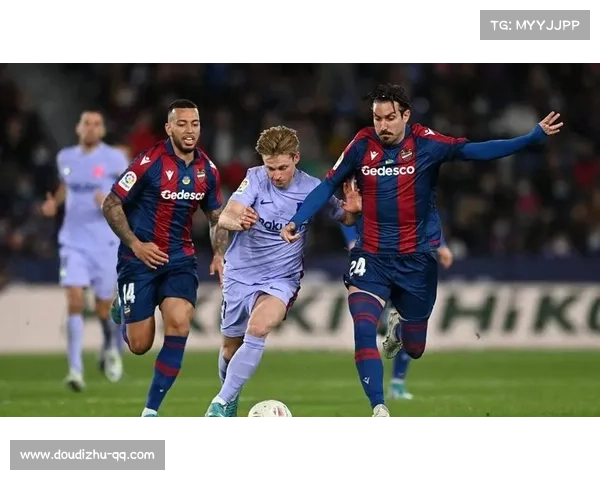 莱万特门将神扑救主，当选全场最佳球员